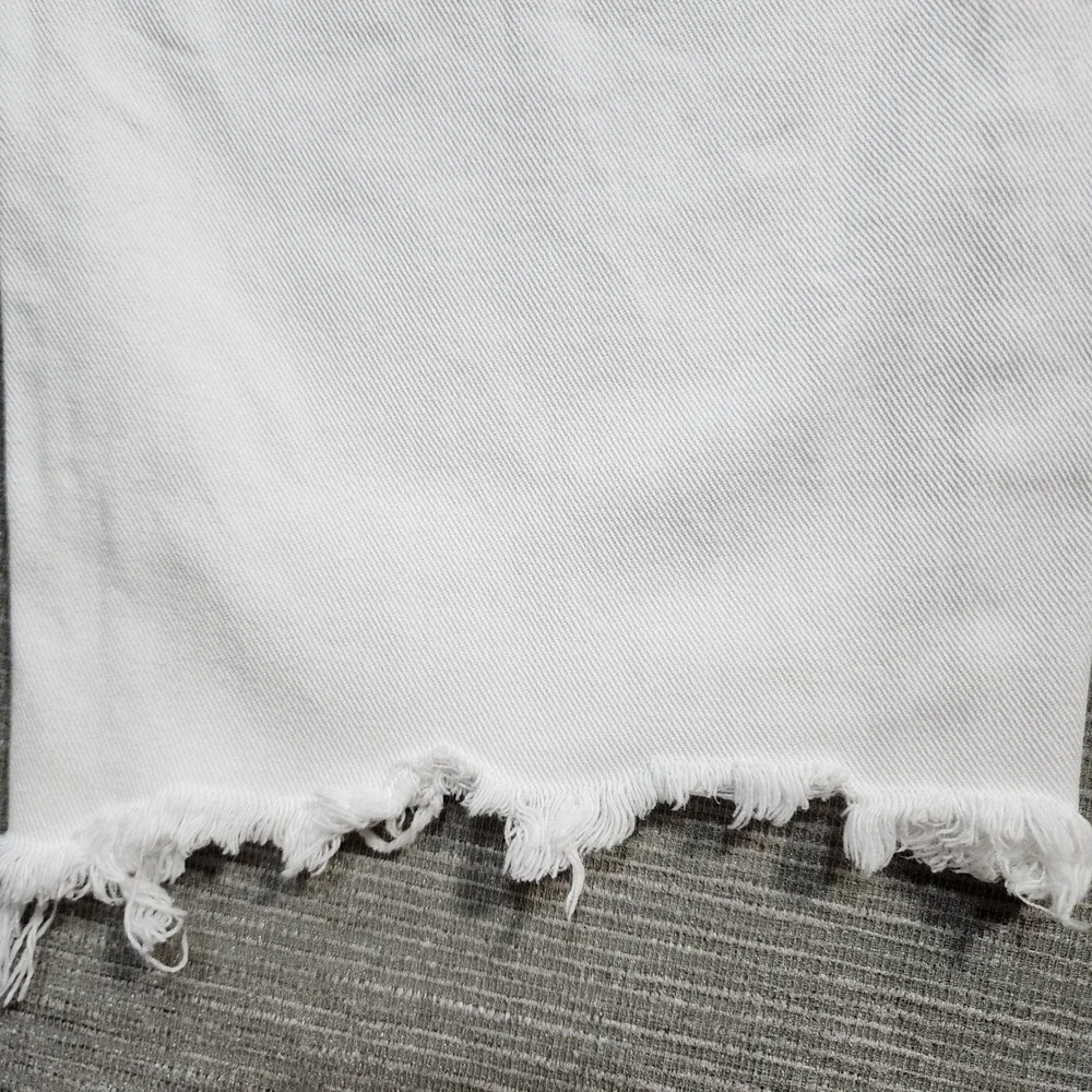 We The Free Free People White Distressed Raw Hem‎ Button Fly Jeans Size 31